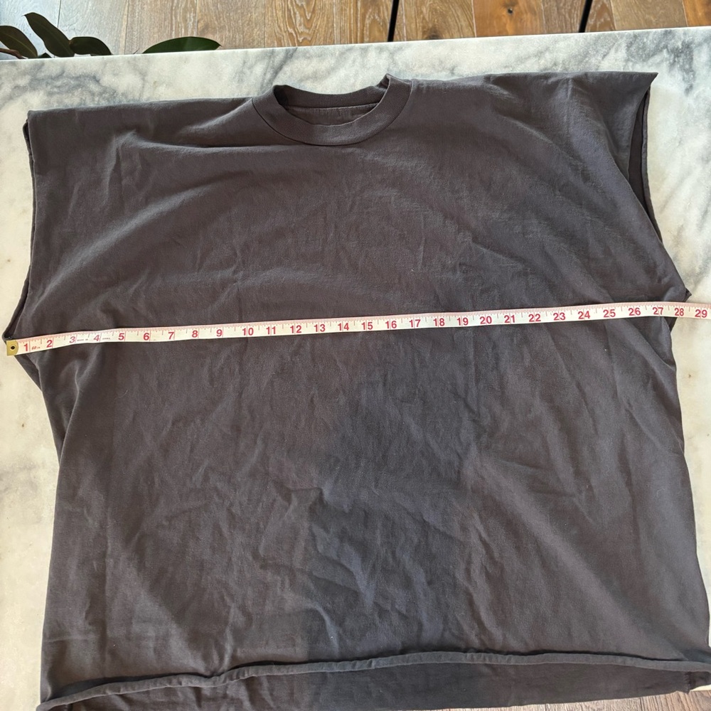 Yeezy Vultures 1 Box Tee Vol. 1 Sz 1 / S #0855 - Picture 5 of 8